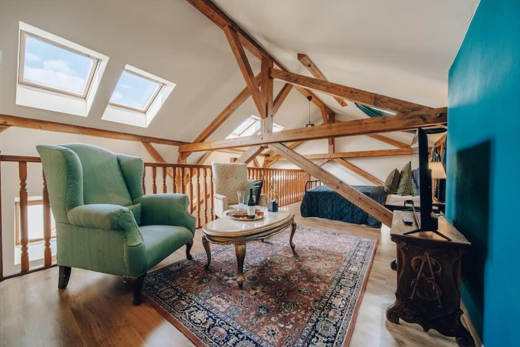 Apartament Magnificent Historical Penthouse In The Heart Of *